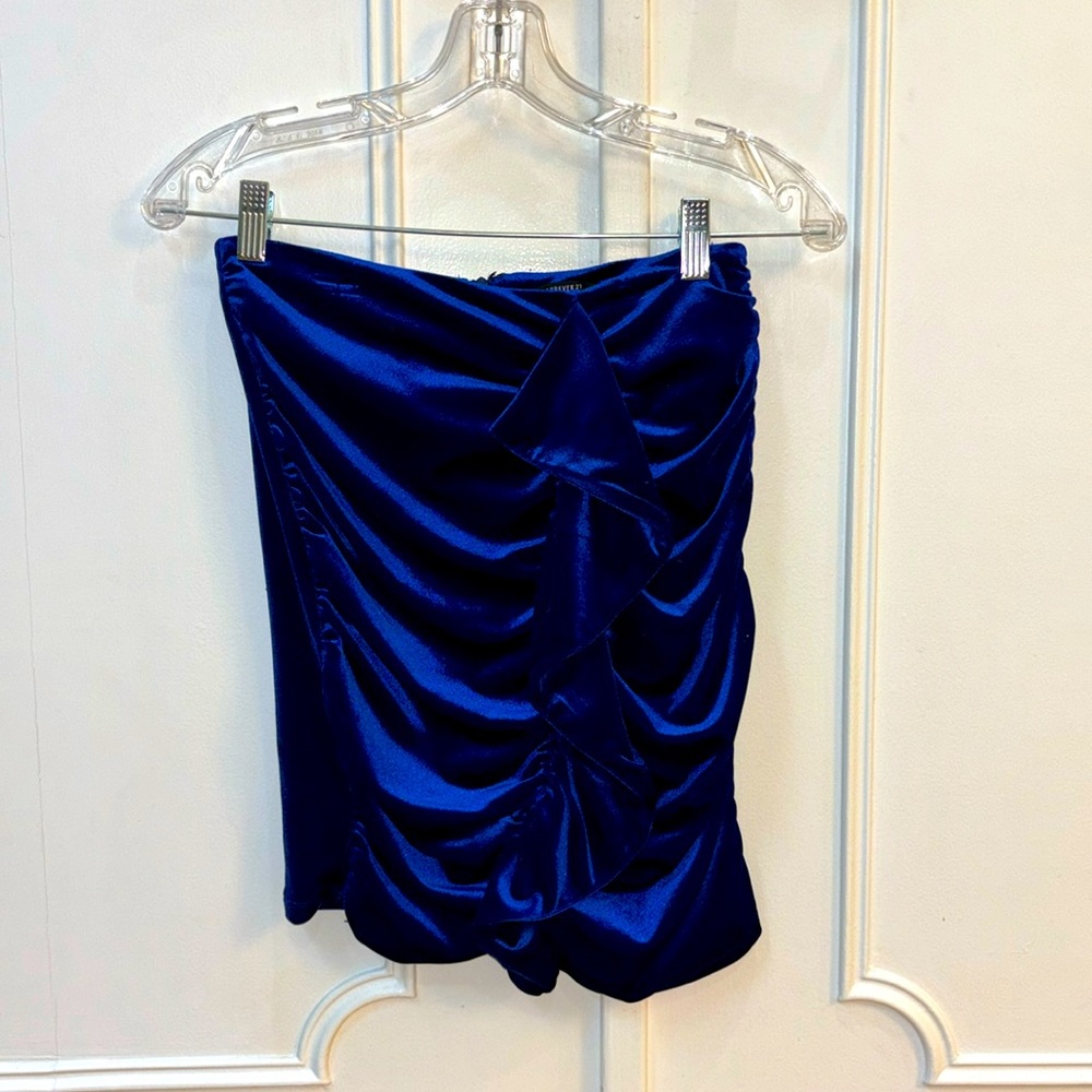 Forever 21 Velvet Skirt. NWT